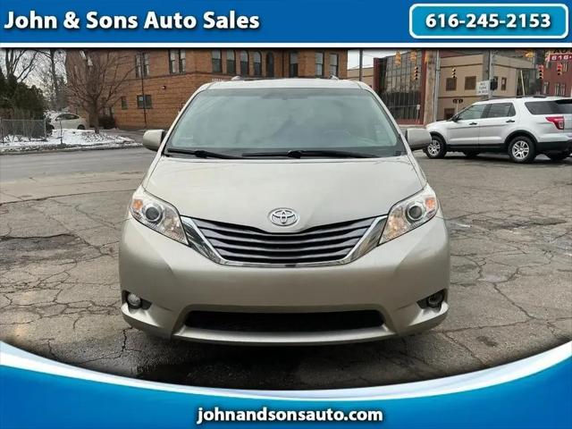 2015 Toyota Sienna XLE 8 Passenger for sale in Grand Rapids, MI