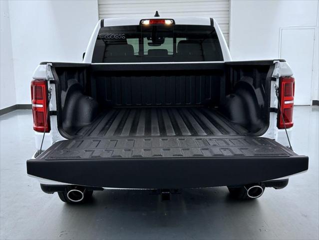 2026 Ram 1500 Limited Crew Cab 4x4 5'7" Box