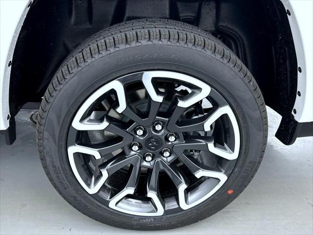 2026 Ram 1500 Limited Crew Cab 4x4 5'7" Box
