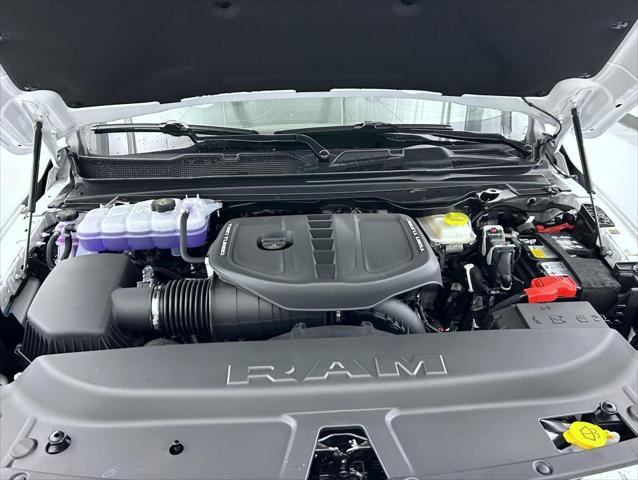 2026 Ram 1500 Limited Crew Cab 4x4 5'7" Box
