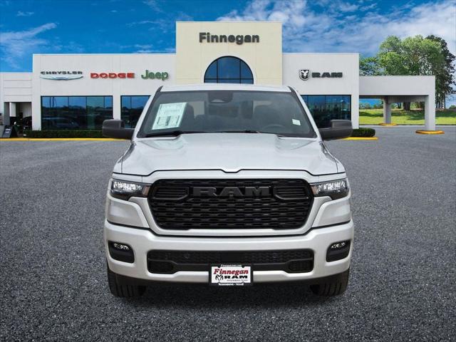 2026 RAM 1500 RAM 1500 EXPRESS CREW CAB 4X2 57 BOX