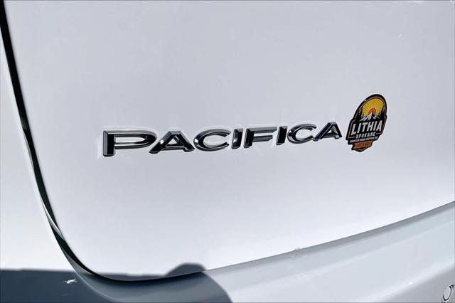 2026 Chrysler Pacifica Pinnacle AWD