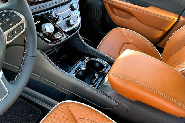 2026 Chrysler Pacifica Pinnacle AWD