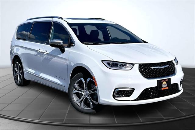 2026 Chrysler Pacifica Pinnacle AWD