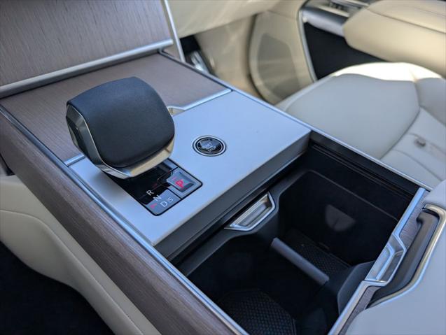 2026 Land Rover Range Rover P400 SE