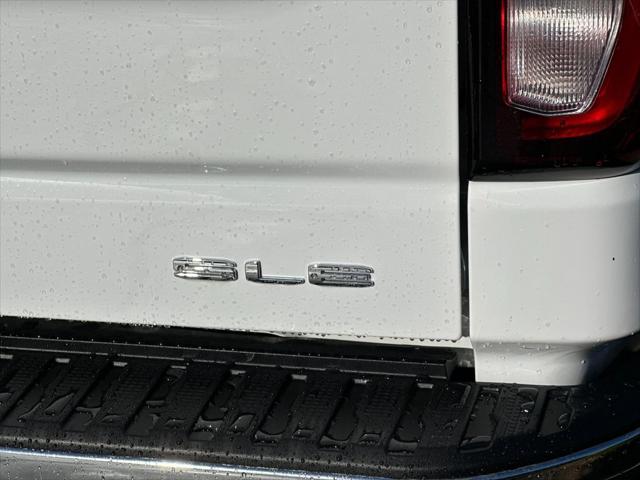 2024 GMC Sierra 1500 SLE