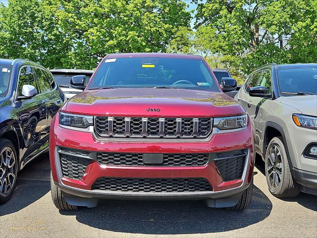 2026 Jeep Grand Cherokee GRAND CHEROKEE LAREDO ALTITUDE 4X4 2026 Jeep Grand Cherokee GRAND CHEROKEE LAREDO ALTITUDE 4X4