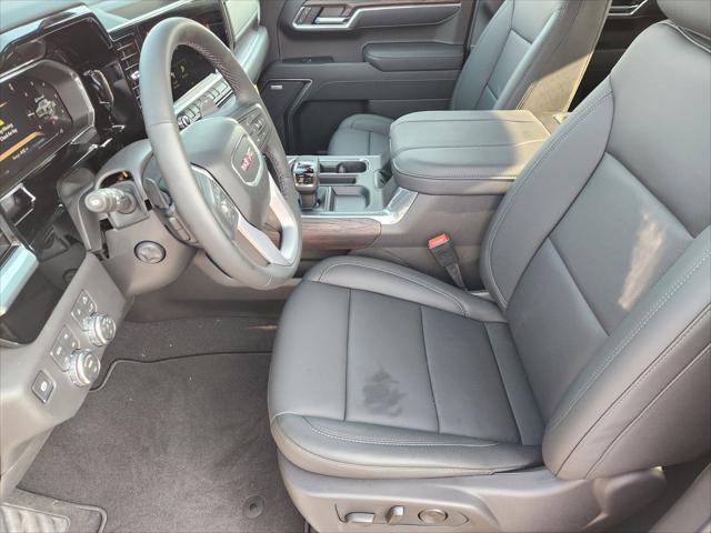 2026 GMC Sierra 1500 Crew Cab, Short Bed, SLT, 4WD