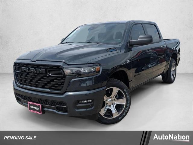 2026 RAM Ram 1500 RAM 1500 EXPRESS CREW CAB 4X2 57 BOX