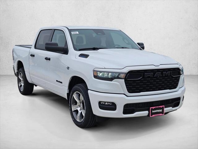 2026 RAM Ram 1500 RAM 1500 EXPRESS CREW CAB 4X2 57 BOX