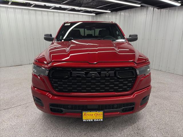2026 RAM Ram 1500 RAM 1500 EXPRESS CREW CAB 4X2 57 BOX