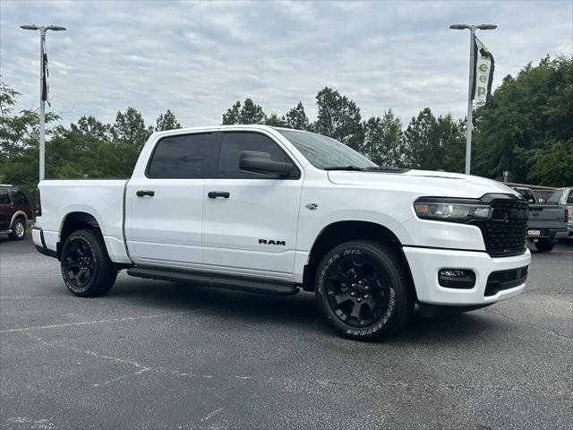 2026 RAM Ram 1500 RAM 1500 EXPRESS CREW CAB 4X4 57 BOX