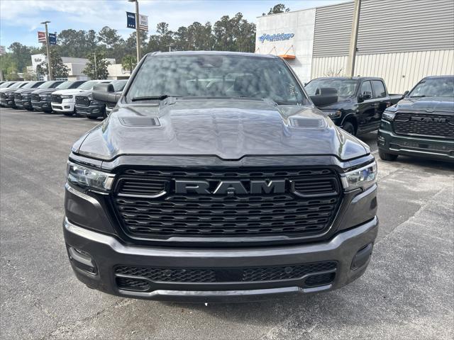 2026 RAM 1500 RAM 1500 EXPRESS CREW CAB 4X4 57 BOX