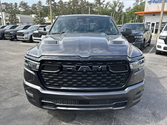 2026 RAM 1500 RAM 1500 EXPRESS CREW CAB 4X4 57 BOX