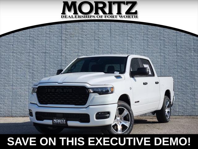 2026 RAM 1500 RAM 1500 EXPRESS CREW CAB 4X4 57 BOX