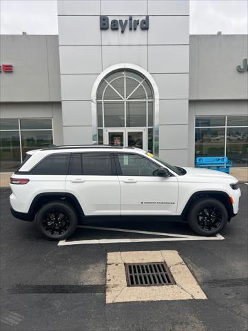 2026 Jeep Grand Cherokee GRAND CHEROKEE LAREDO ALTITUDE 4X4
