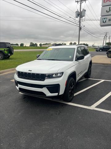 2026 Jeep Grand Cherokee GRAND CHEROKEE LAREDO ALTITUDE 4X4
