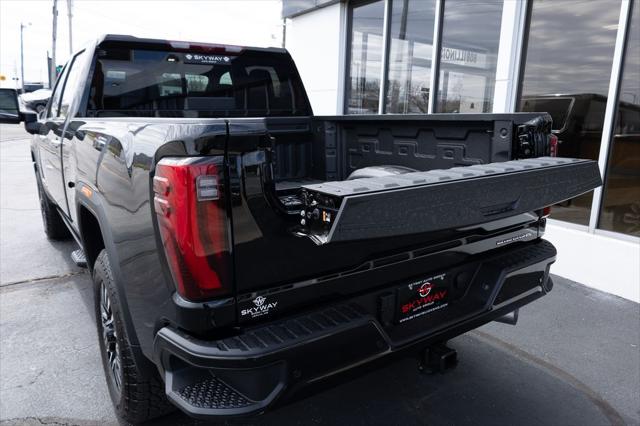 2026 GMC Sierra 2500HD Crew Cab, Standard Bed, Denali Ultimate, 4WD