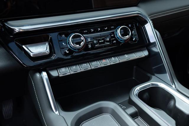 2026 GMC Sierra 2500HD Crew Cab, Standard Bed, Denali Ultimate, 4WD