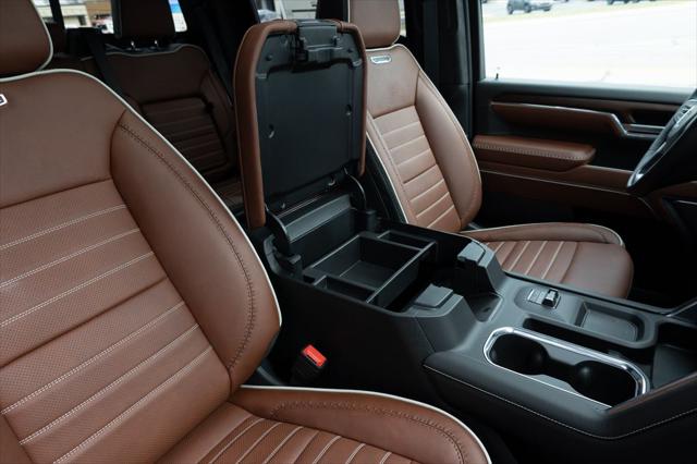 2026 GMC Sierra 2500HD Crew Cab, Standard Bed, Denali Ultimate, 4WD