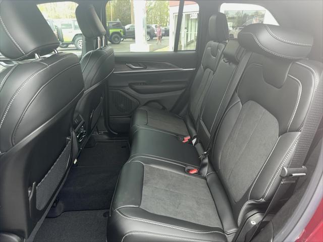 2026 Jeep Grand Cherokee Altitude 4x4