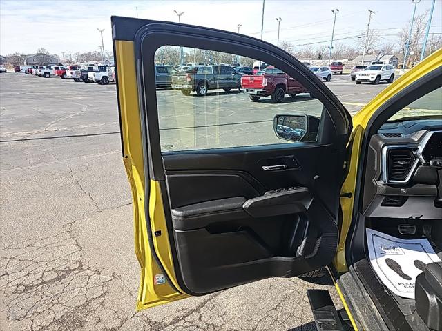 2023 GMC Canyon 2WD Crew Cab Short Box Elevation