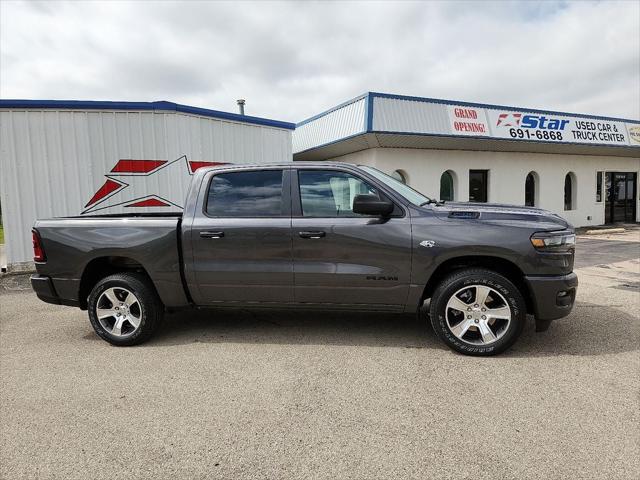 2026 RAM Ram 1500 RAM 1500 EXPRESS CREW CAB 4X2 57 BOX
