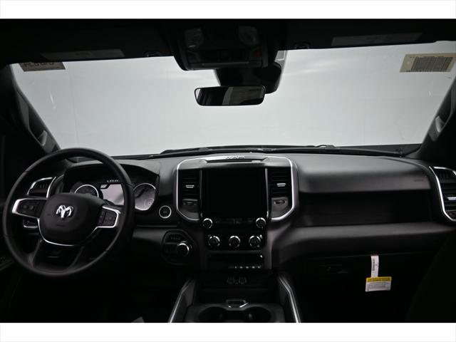 2026 Ram 1500 Express Crew Cab 4x4 5'7" Box