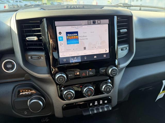 2026 Ram 1500 Express Crew Cab 4x2 5'7" Box