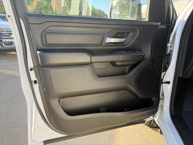 2026 Ram 1500 Express Crew Cab 4x2 5'7" Box