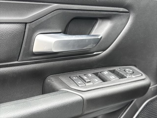 2026 Ram 1500 Tradesman Crew Cab 4x4 5'7" Box
