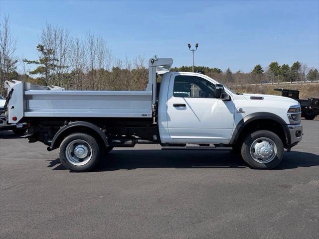2026 RAM 5500 Chassis RAM 5500 TRADESMAN CHASSIS REGULAR CAB 4X4 60 CA