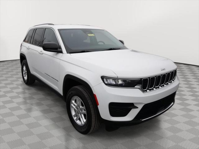 2023 Jeep Grand Cherokee Laredo 4x4 2023 Jeep Grand Cherokee Laredo 4x4