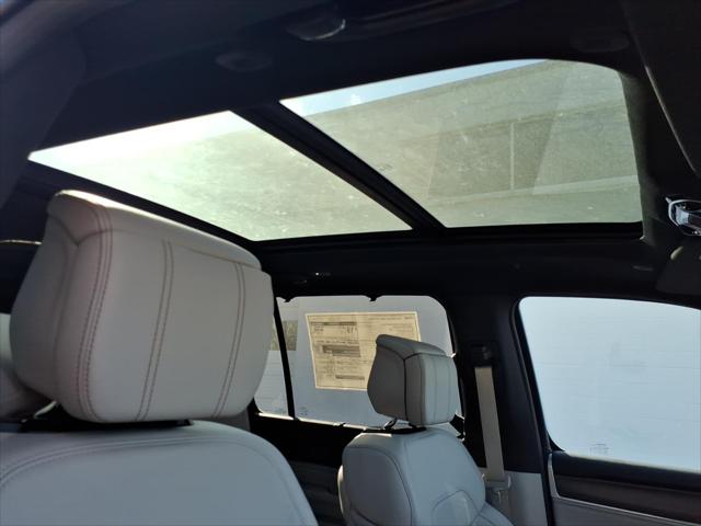 2026 Jeep Grand Wagoneer Summit Obsidian 4x4