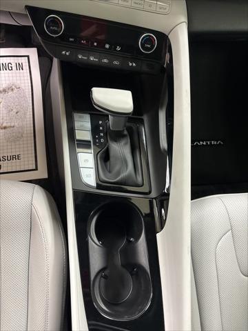 2025 Hyundai Elantra Hybrid Limited