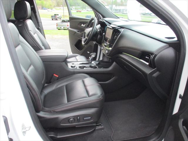 2023 Chevrolet Traverse AWD RS