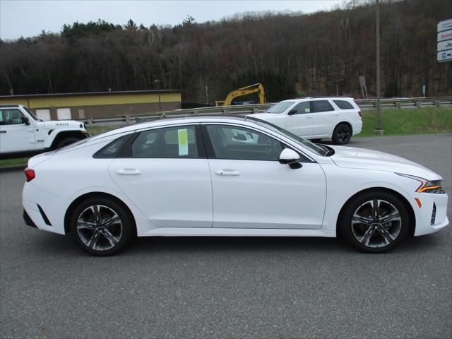 2023 Kia K5 EX