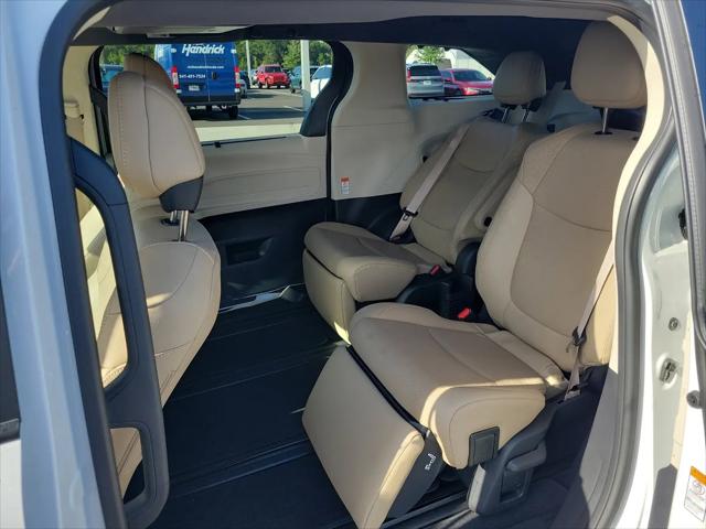 2022 Toyota Sienna Limited