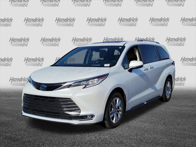 2022 Toyota Sienna Limited