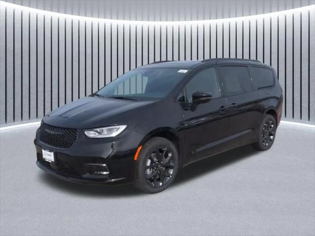 2026 Chrysler Pacifica Limited AWD for sale in Crystal Lake, IL