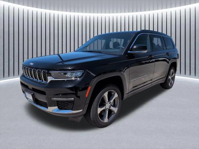 2025 Jeep Grand Cherokee L Limited 4x4 for sale in Crystal Lake, IL