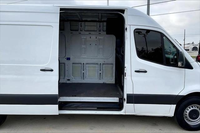 2021 Mercedes-Benz Sprinter 2500 High Roof I4