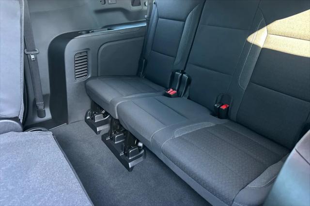 2026 Chevrolet Suburban LS, RWD