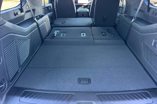 2026 Chevrolet Suburban LS, RWD