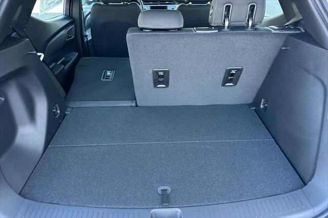 2027 Chevrolet Bolt LT FWD