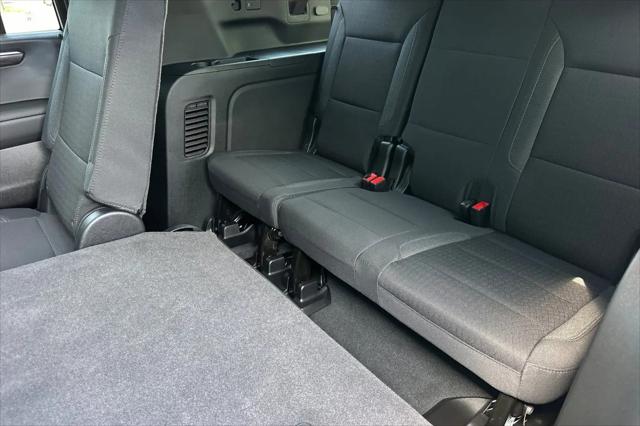 2026 Chevrolet Suburban LS, RWD