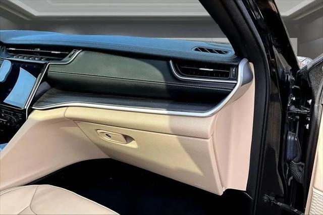 2023 Jeep Grand Cherokee L Limited 4x4
