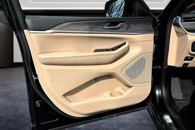 2023 Jeep Grand Cherokee L Limited 4x4