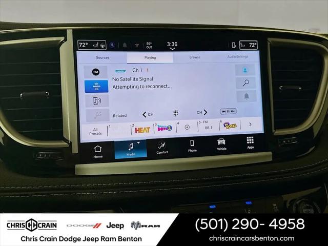 2026 Chrysler Pacifica Select