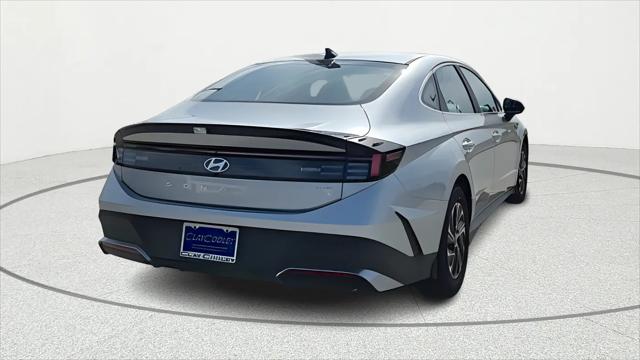 2026 Hyundai Sonata Hybrid Blue